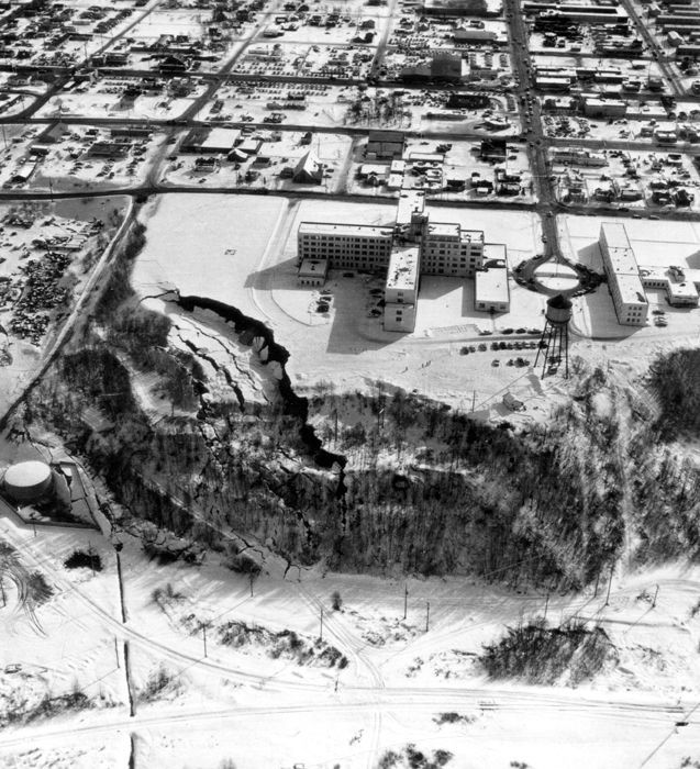 1964 Quake ANMC Downtown